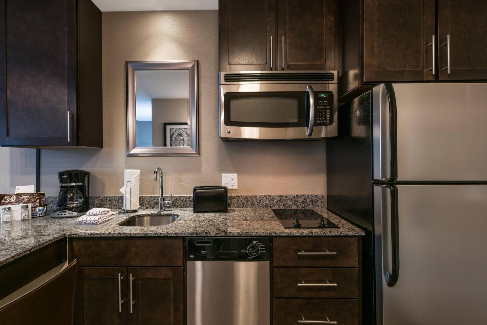 Residence Inn By Marriott Boston Needham Exteriör bild